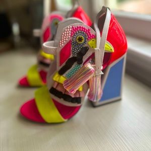KAT MACONIE- - AYA Sandals with Bird detailing - size 37.  Brand new!!!